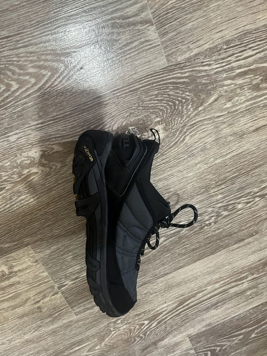 Продам крссовки оригинал MERRELL