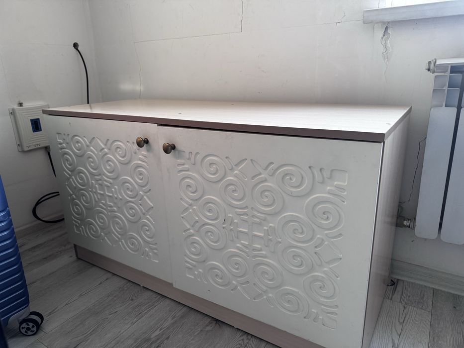 Швейный машина и оверлог. + шкаф