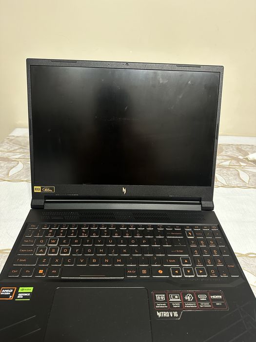 Acer nitro v 16 rtx 4060 Ssd 1tb