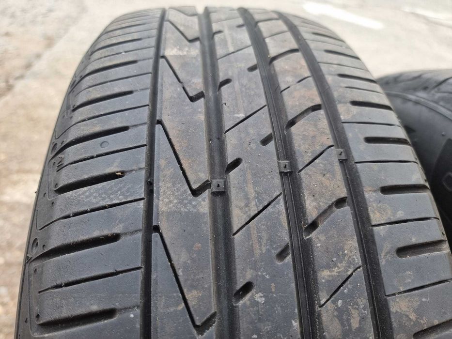 2 Anvelope de VARA 215.65.17 'Hankook' [dot 2018] ;stare foarte buna