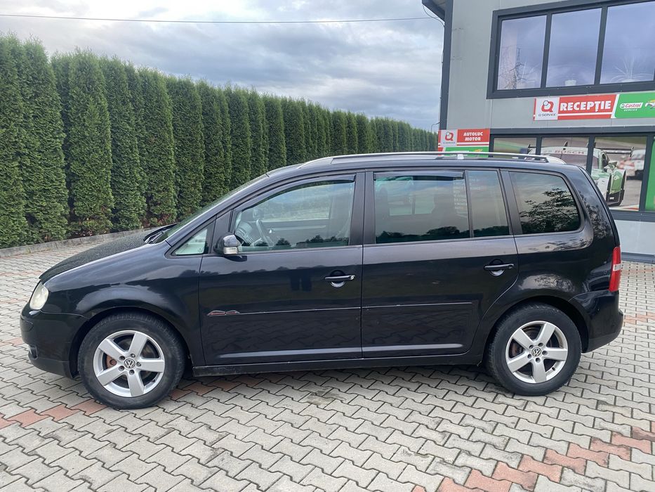 Dezmembrez VW Touran 2.0tdi BMM