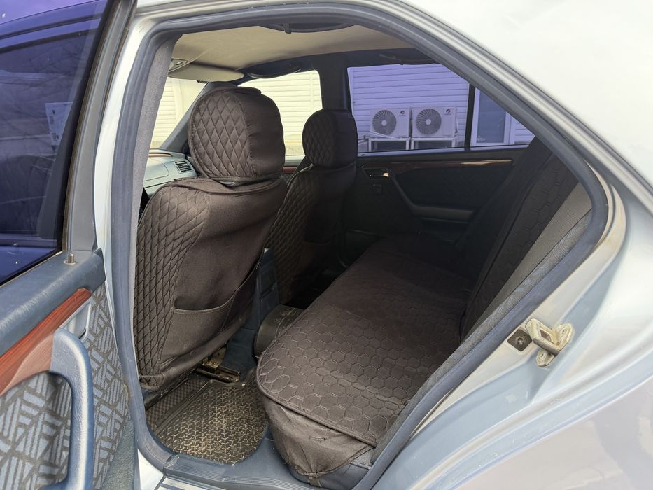 Продам мерседес С 220