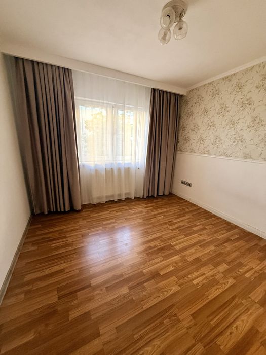 PROPRIETAR,Vand ap 3 camere, zona Lotus Retail, etaj 2, mobilat/utilat