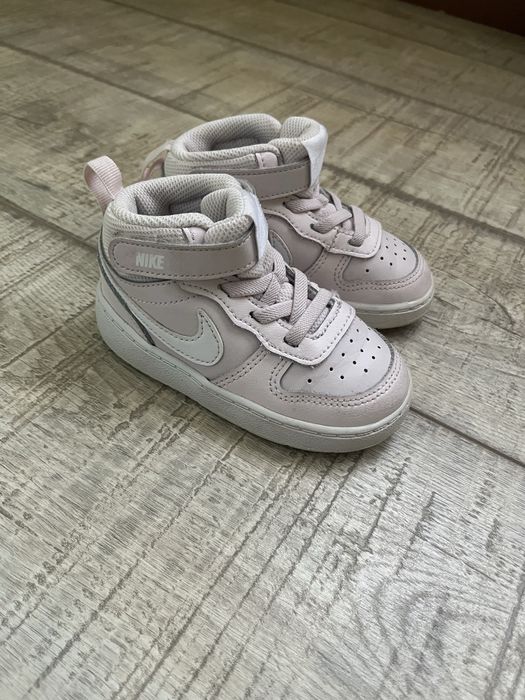 Nike marimea 23.5