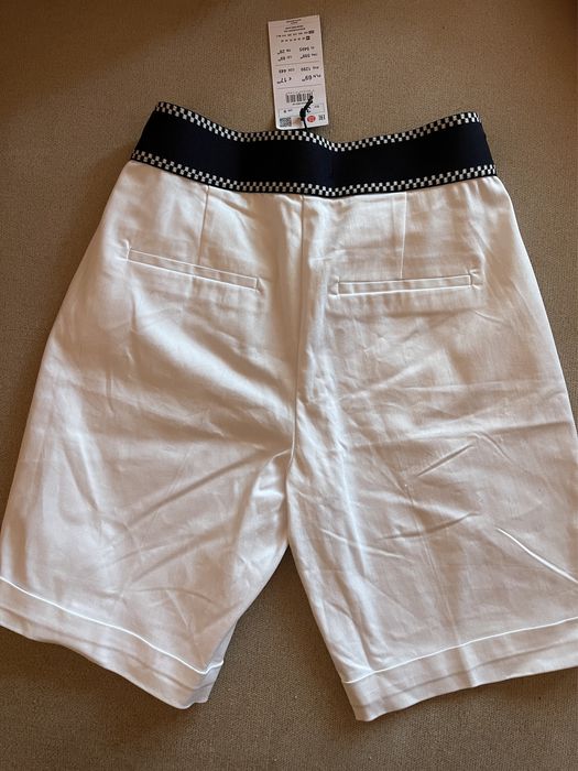 Pantaloni scurți, mărimea 34