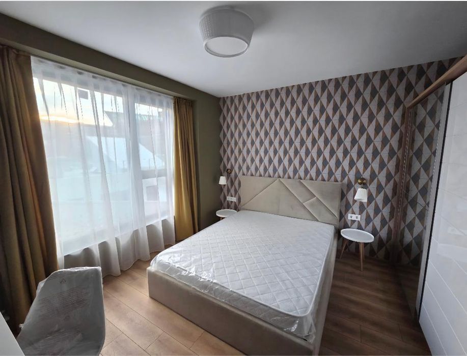 Дава се под наем Тристаен апартамент в София, Полигона - 115 кв.м за 1095.99 € - Снимка #2