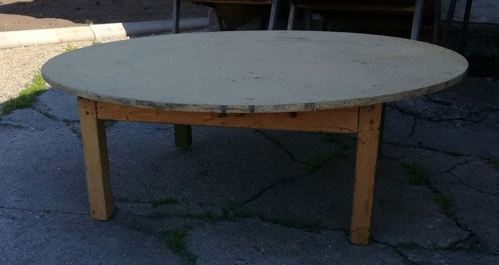 Круглый стол продам