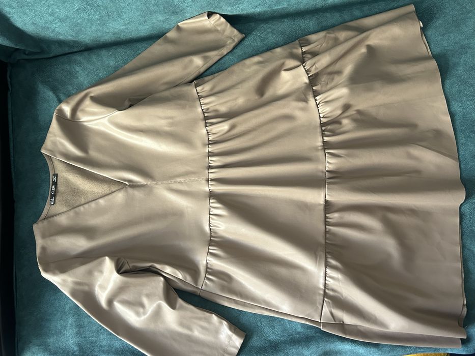 Разгружаю гардероб 42-44р