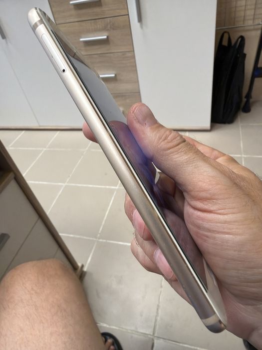 Huawei P10 4/64gb