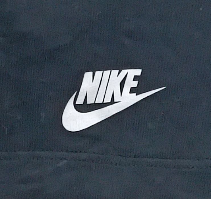 Nike Sportswear Repeat Tee оригинална тениска ръст 137-147см Найк