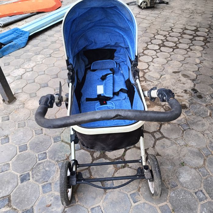 Коляска детская продаётся