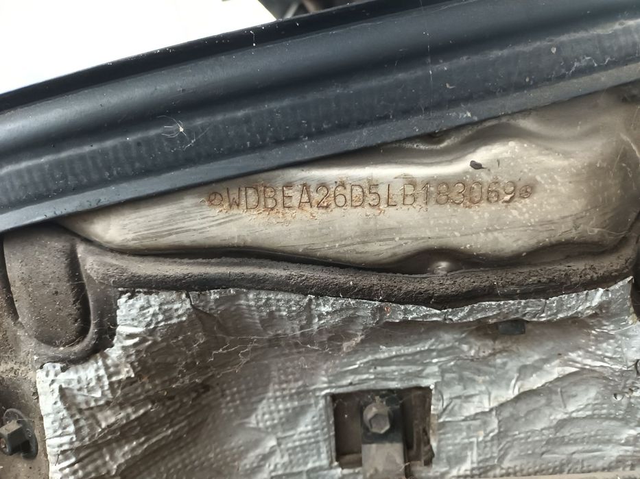 Dezmembrari  Mercedes-Benz W124  1993  > 1995 260E Benzina