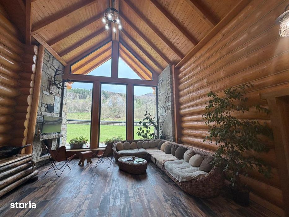 Cabana exclusivista din lemn rotund, 5500mp teren, Sucevita