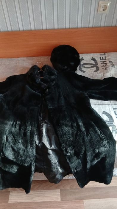 Продам шубу и шапку