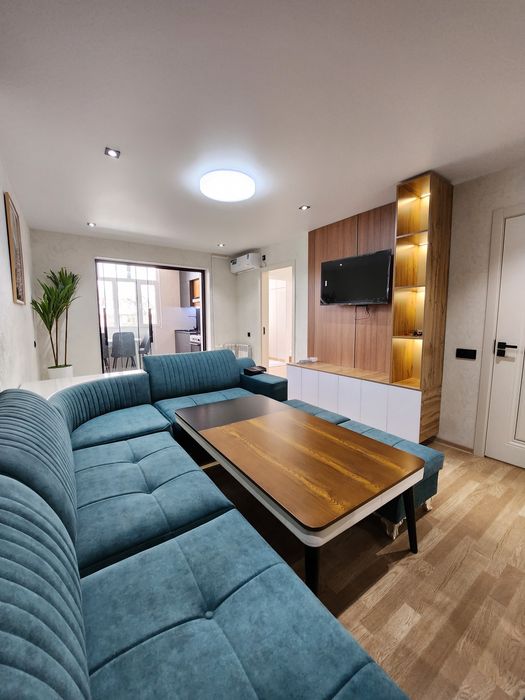 Чилонзор 5 Хамза метро 2³ хона 2 га 6 балкон  сотилади