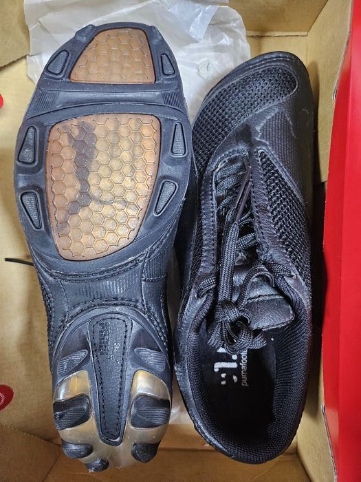 Нови бутони Puma 38 номер, 24 см стелка