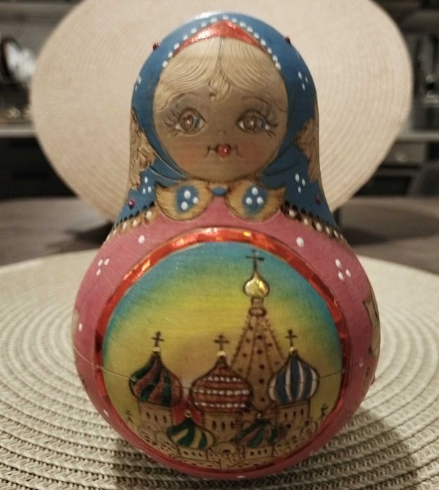 Музикална дървена матрьошка нивеляшка