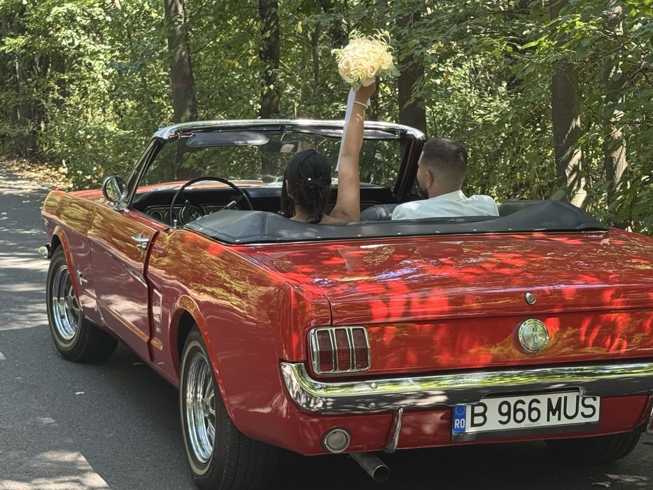 Inchiriez masina decapotabila Ford Mustang pt evenimente, nunti, sedinte foto
