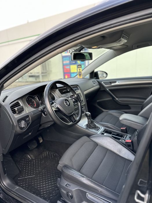 Volkswagen golf 7 variant