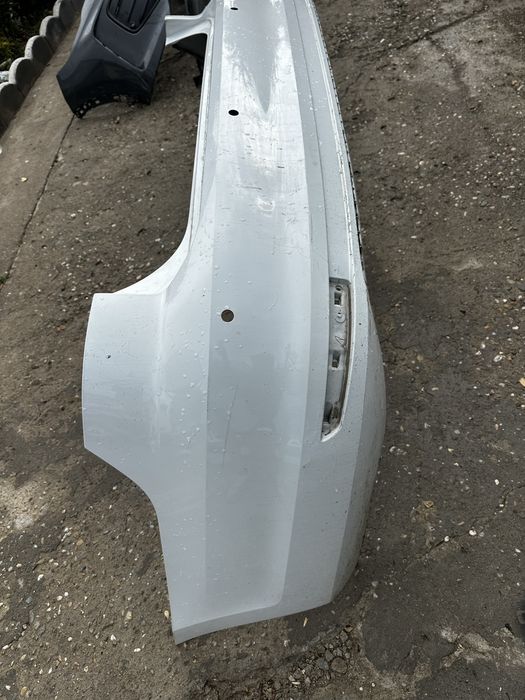 Bară spate vw jetta 5C.