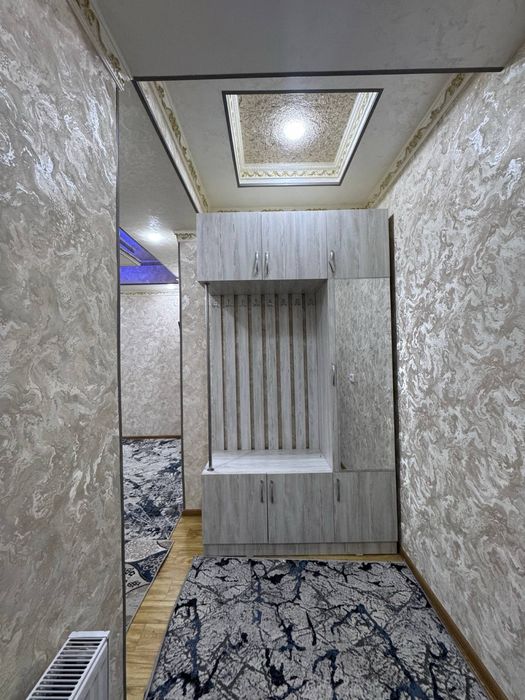 7 каватли лифтли домнинг 7 каватида 2 хонали квартира ижарага берилади