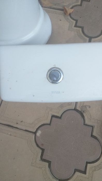 Унитаз.ронас бачоксиз