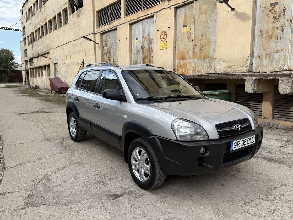 Hyundai Tucson 2.0 Benzină + GPL • 141 CP • ITP 09.2027 • GPL 2036 • AC • TCS