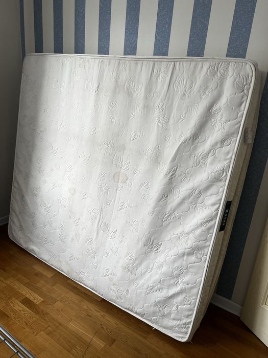 Отдам бесплатно Матрас