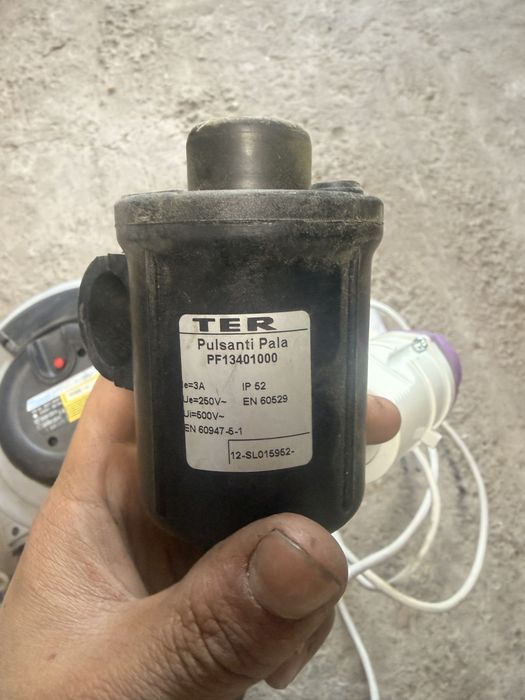 Катушка самосматывающаяся  mavel