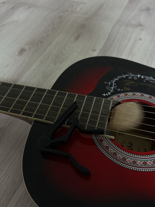 продам гитару акустическая