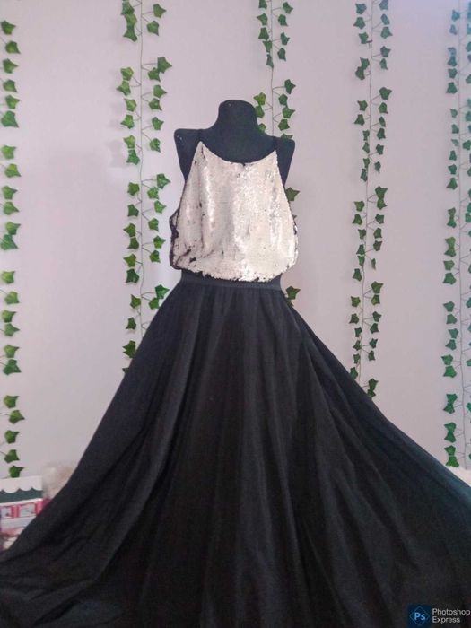 Официална рокля с пайети