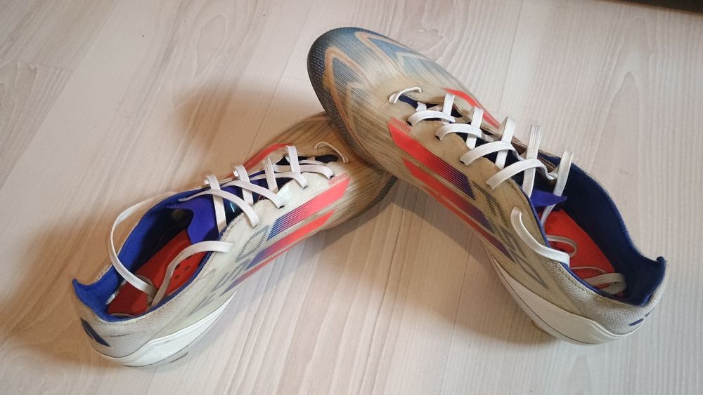 Ghete fotbal Adidas F50 elite numărul 42