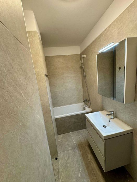 PROPRIETAR inchiriez ap 2 camere in Campeador City C. Torontalului