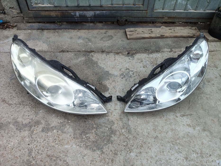 Far faruri xenon Peugeot 407