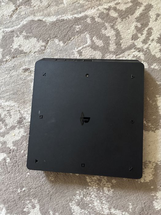 Ps4 slim + 2 джостика
