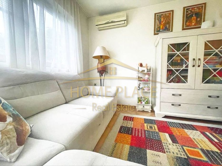 Продава се Двустаен апартамент в Варна, Център - 75 кв.м за 1917 €/кв.м - Снимка #2