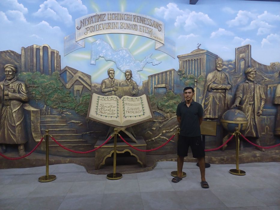 Haykal bareleyf monument rassom xizmati