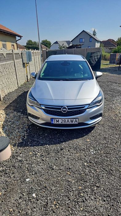 Opel Astra k automată