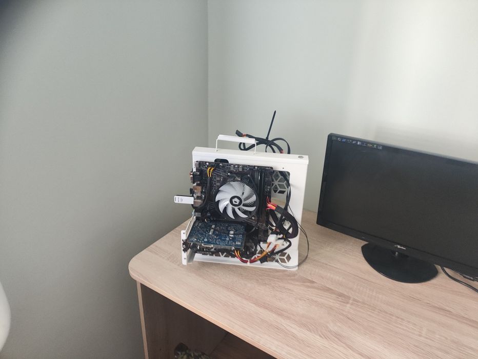 Продам. Персональный. Комьпьютер