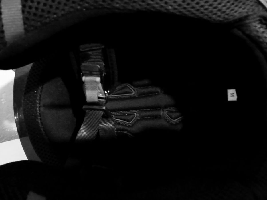 Продам шлем новый