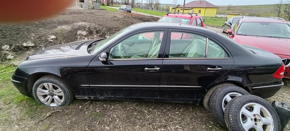 Desmenbrez mercedes e200