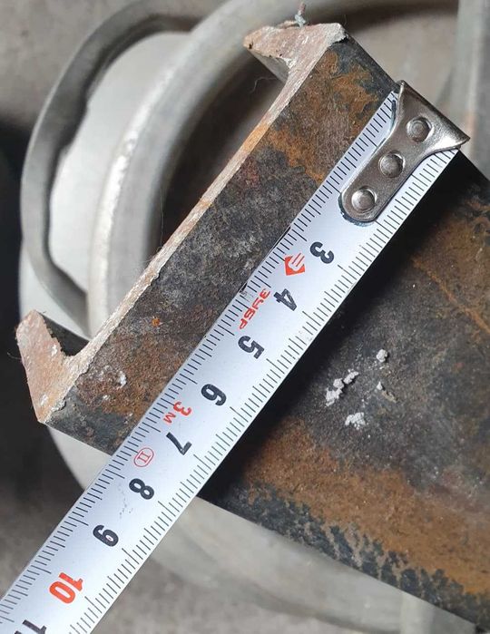 Швеллер N8 остаток 1,5 метра