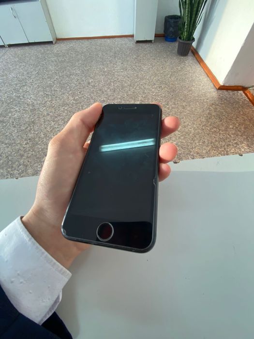 Apple Iphone 7 с хорошим состаянием