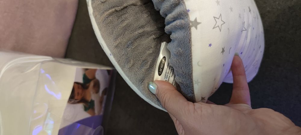 Възглавница за кърмене