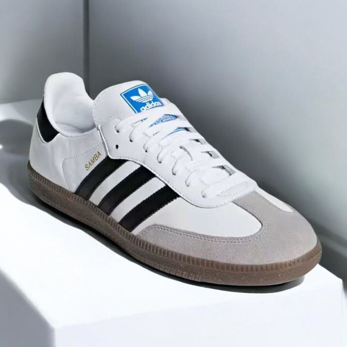 Кеды кроссовки привозные из Кореи белого цвета