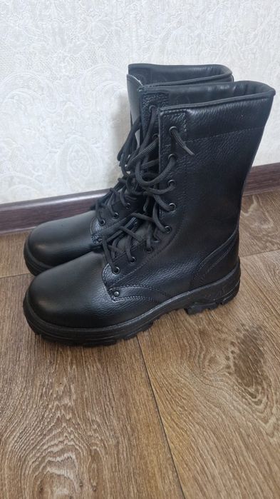 Берцы зимние, новые , размер 42, за 15 000