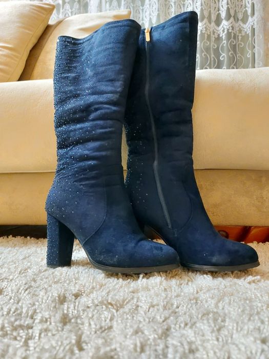 Продам зимние сапоги