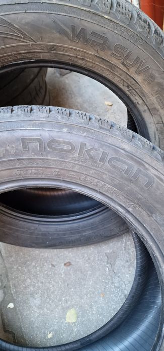 275/55/19 Nokian WR SUV 3