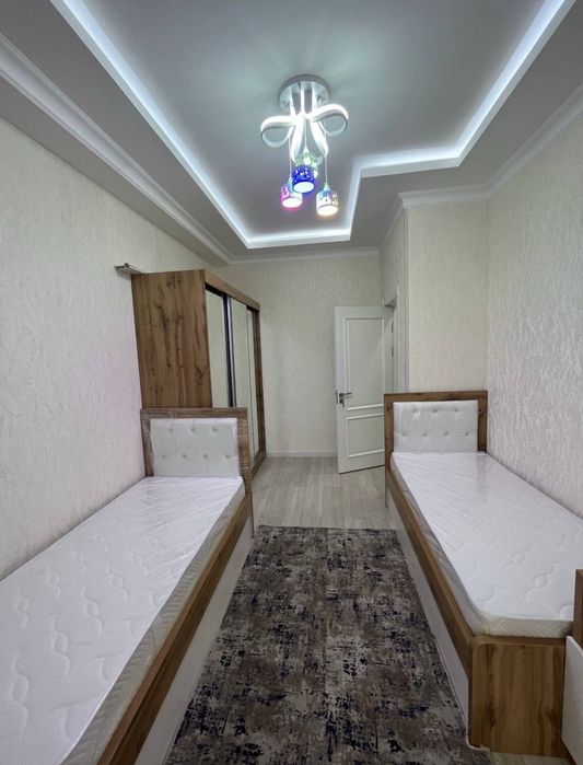 Срочно продаётся квартира Чилонзор 10 новастиройкв