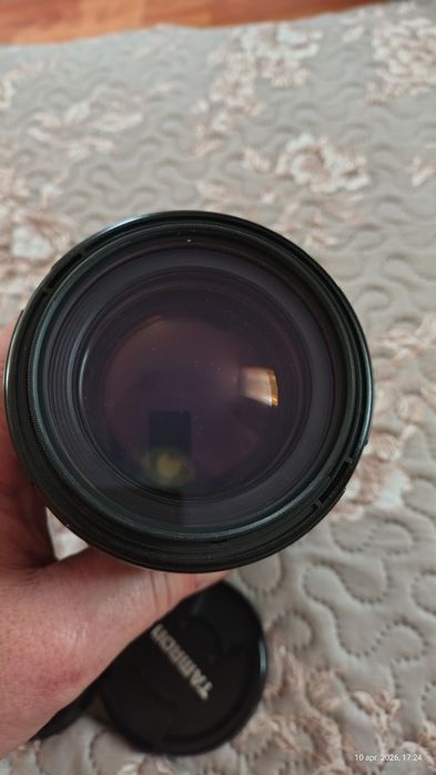 Tamron AF 28-300mm f/3.5-6.3 Aspherical LD IF Macro.